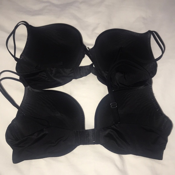 Victoria’s Secret Bra - Picture 2 of 3